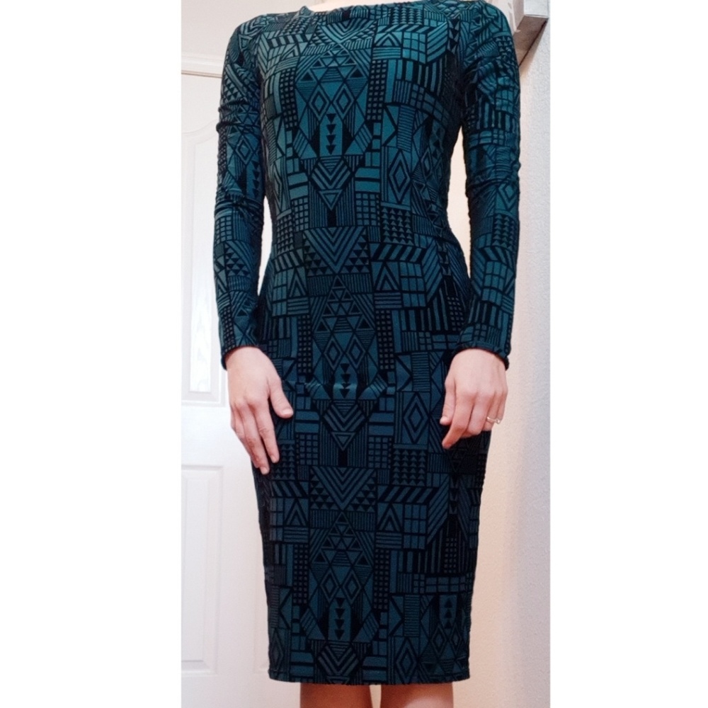SANS Souci dress Teal with black desig